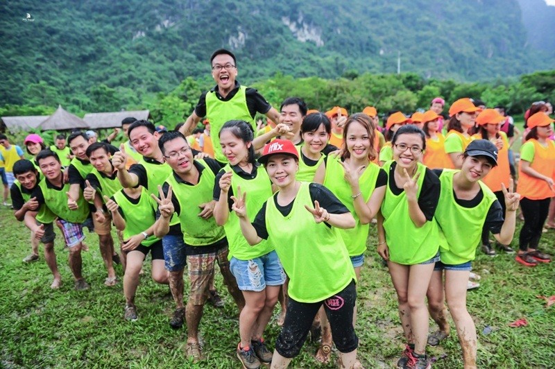 Từ A Z Chụp Ảnh Tour Team building Gala Dinner Điện Biên Phủ giá rẻ chất (1)